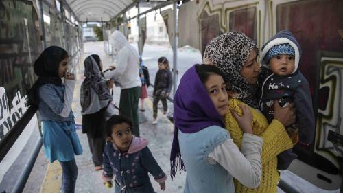 Greece clears out makeshift migrant camp in disused Athens a