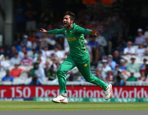 Pakistan clinch Champions Trophy in stunning victory over In