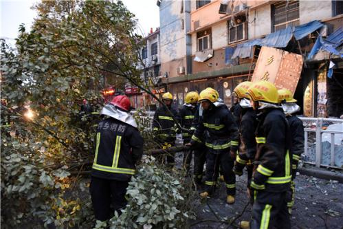 江西萍乡房屋部分坍塌8日获救1人死亡