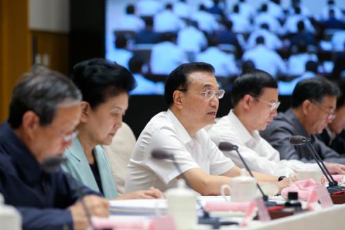 Premier Li highlights role of optimizing business environmen