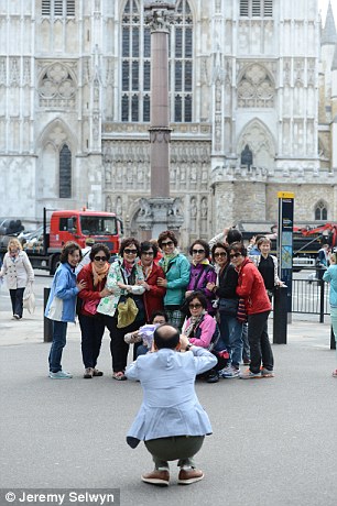 脱欧致英镑贬值 赴英旅游升温