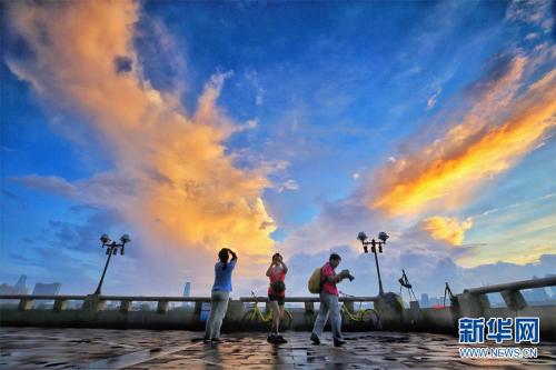 A date with the sky in Guangzhou