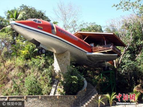 Boeing 727 transformed into luxury hotel suite in Costa Rica