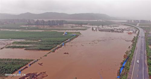 辽宁岫岩遭遇暴雨袭击 启动I级紧急预警