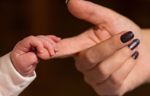 生育还是要趁早！研究称男性晚育对子女健康有一定的影响